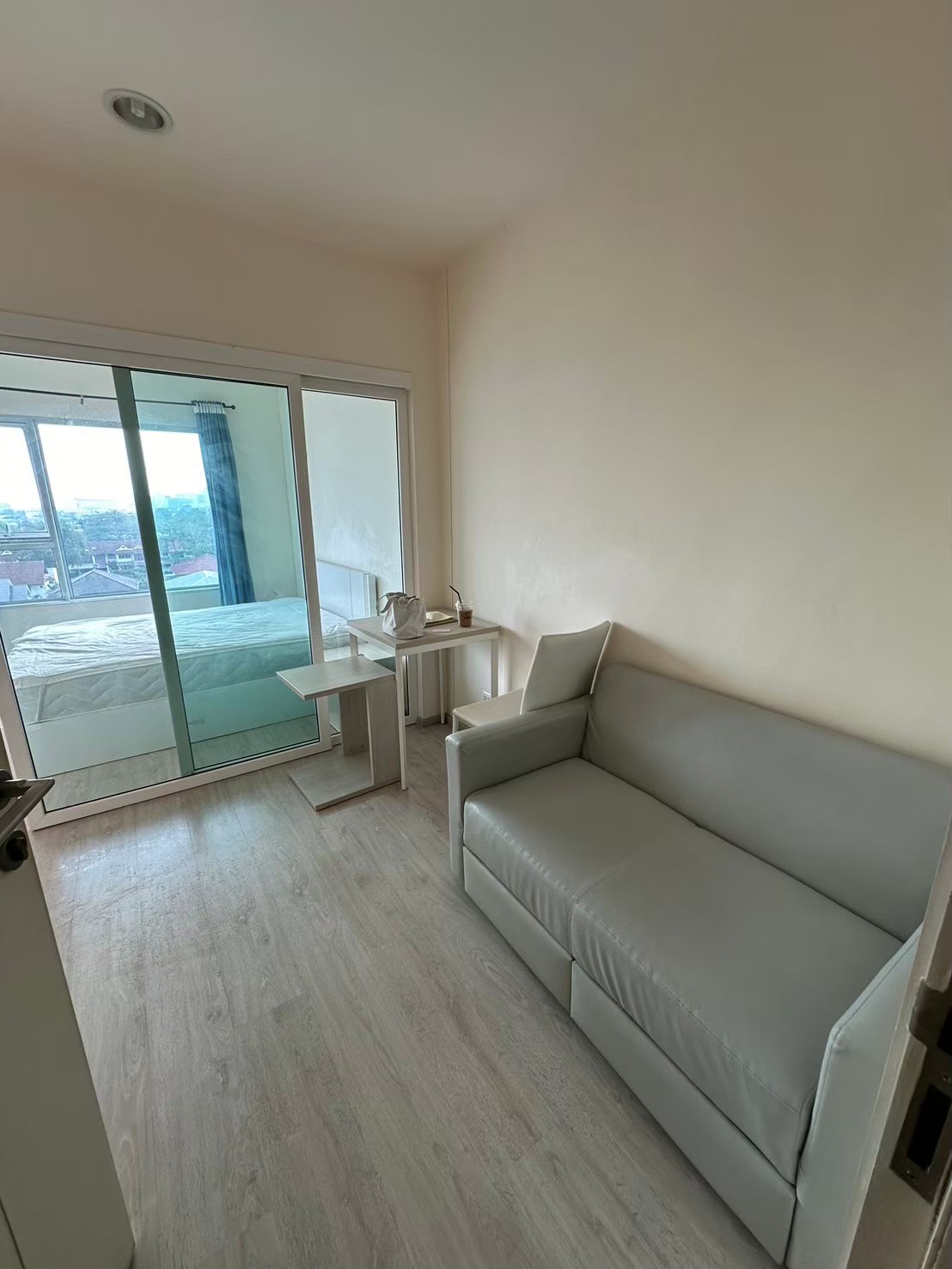 ให้เช่าคอนโด Aspire Ratchada-Wongsawang (แอสปาย รัชดา-วงศ์สว่าง) โซนพื้นที่ MRT วงศ์สว่าง ห้องแบบ 1ห้องนอน / 1ห้องน้ำ ขนาดห้อง 26 ตรม. ชั้น 6