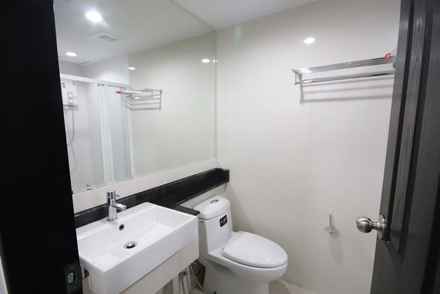 ปล่อยเช่า The Kris Extra 5 (เดอะคริส เอ็กซ์ตร้า 5) - โซนพื้นที่ MRT สุทธิสาร Studio 1ห้องน้ำ - ขนาดห้อง 26 ตรม. ชั้น 5 - ให้เช่า 9,500 ต่อเดือน