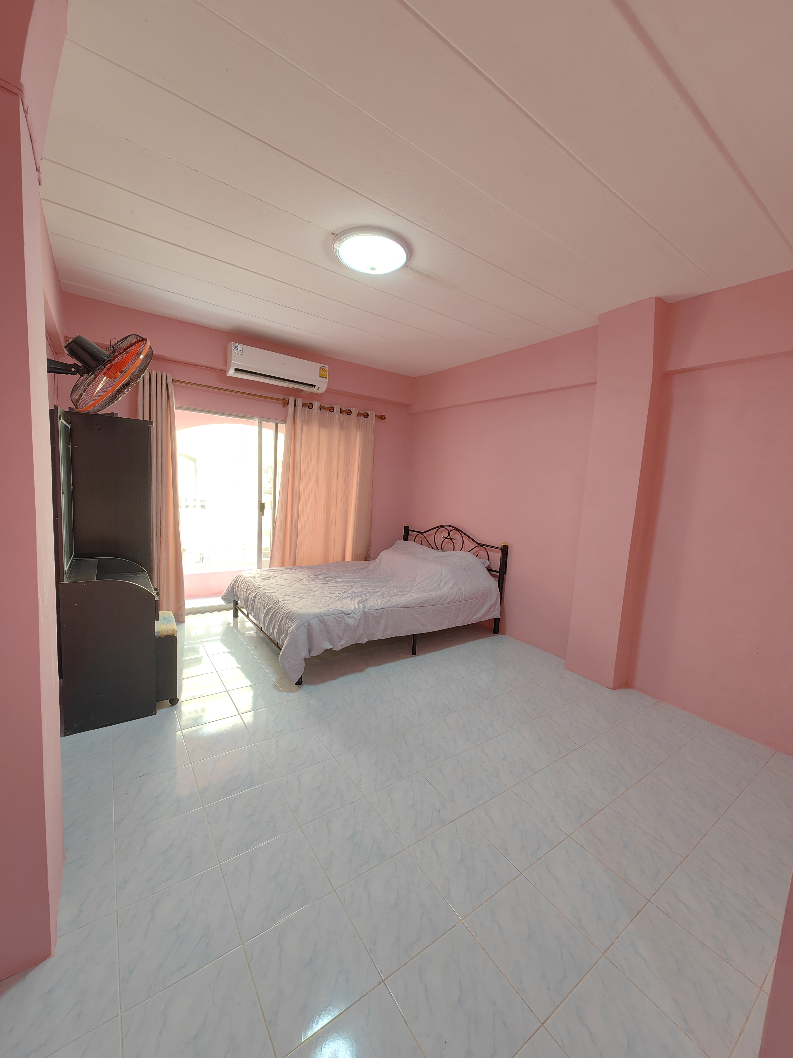 Nirun Residence 4Floor 25 sqm. Mega Bangna Ramkamheang2 Gemopolis 0909897810