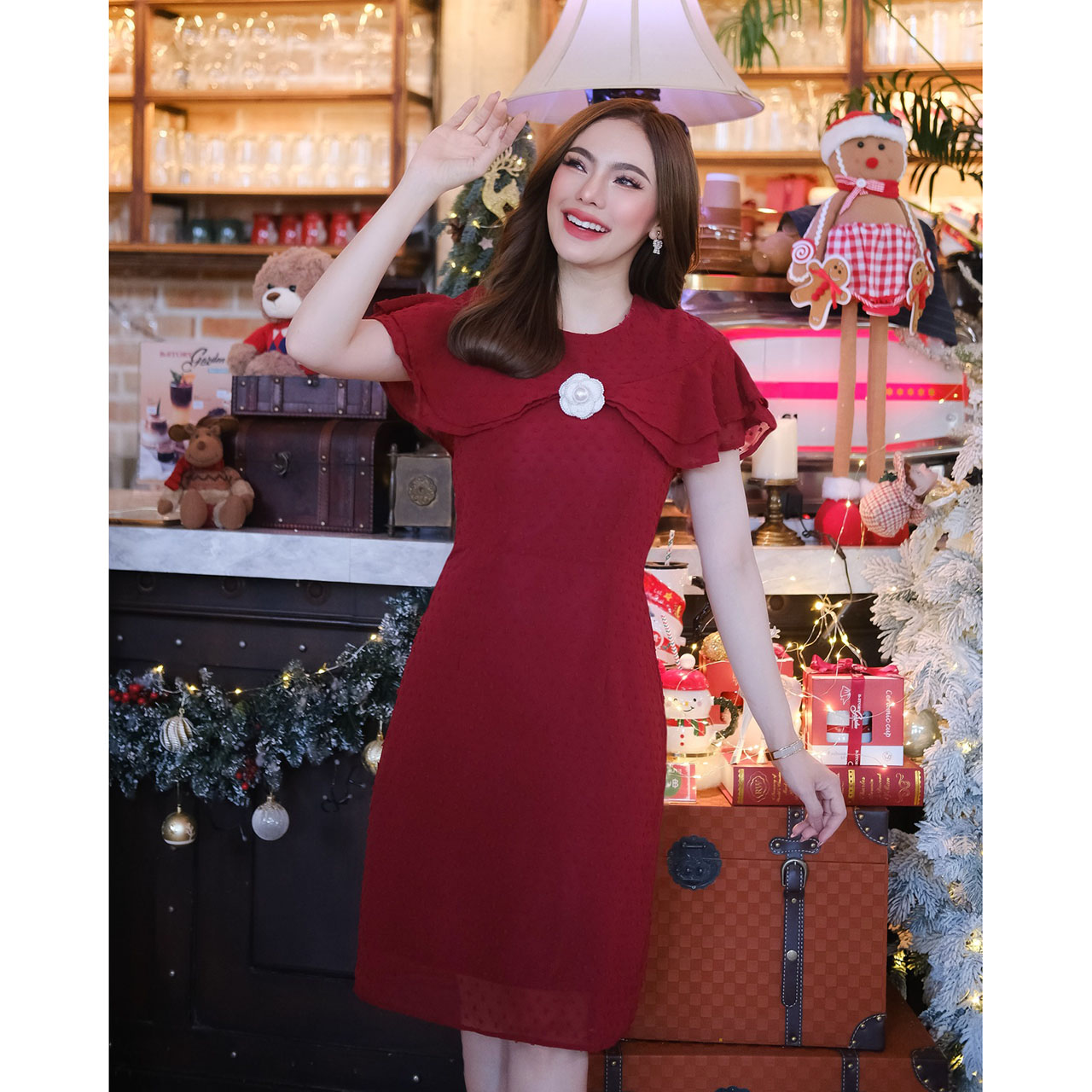 kudapy เดรสชีฟองอกระบาย ดีไซน์สวยดีเทลช่วงอกระบายวอลุ่มสองชั้น เนื้อผ้าเป็นชีฟองมีเทคเจอร์นูนเพิ่มความน่ารัก