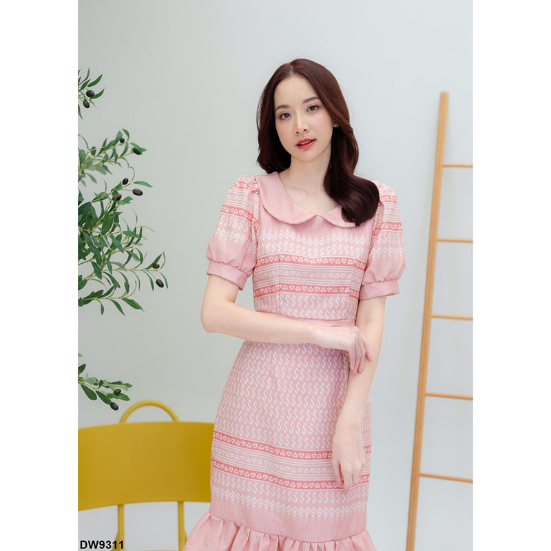 kudapy เดรสสั้นสีฟ้า/สีชมพู/สีเขียว ลายขอคอบัวชายระบาย