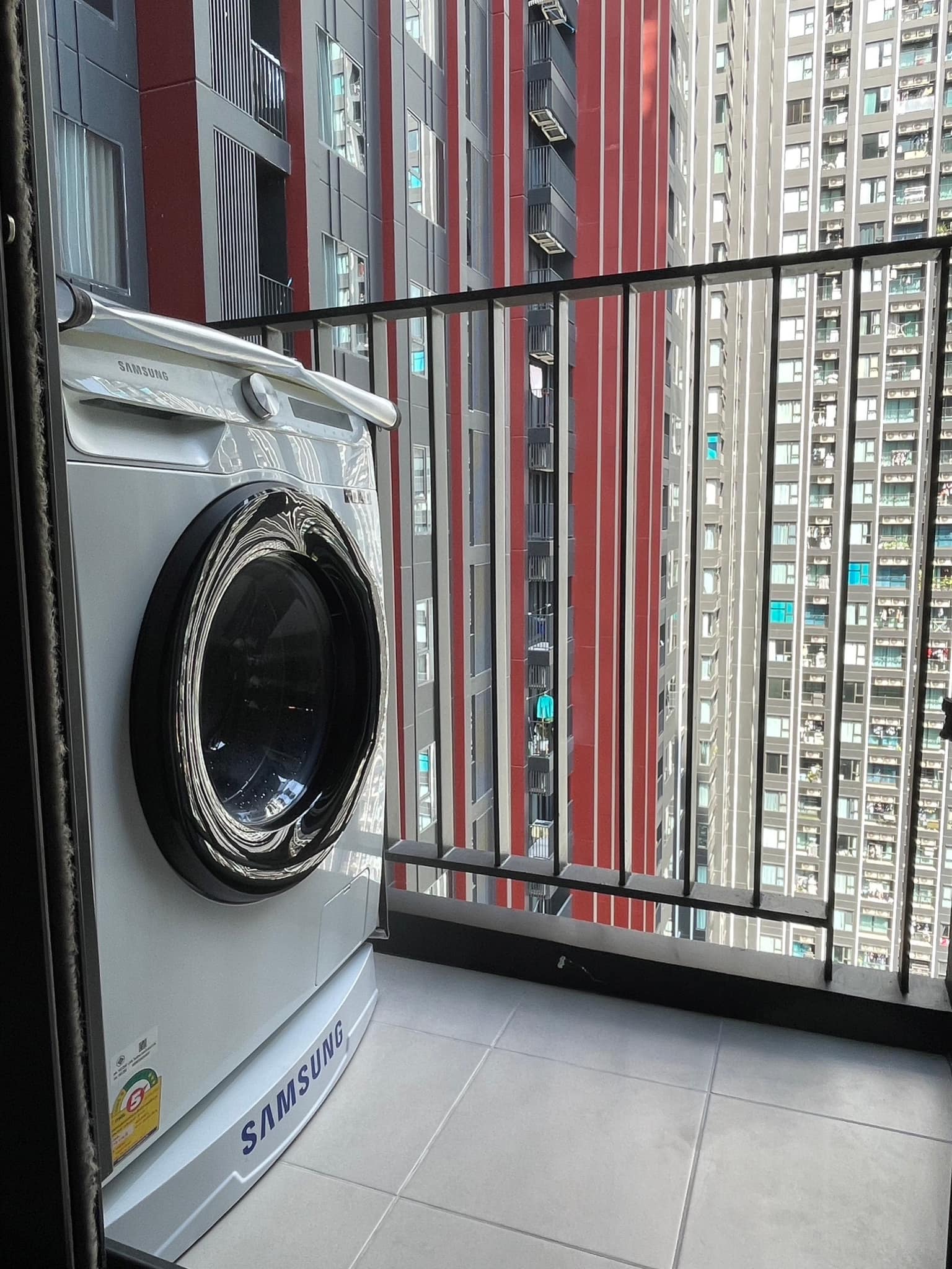 ให้เช่า Life Asoke Hype (ไลฟ์ อโศก ไฮป์) เครื่องใช้ไฟฟ้าครบมีเครื่องซักผ้า