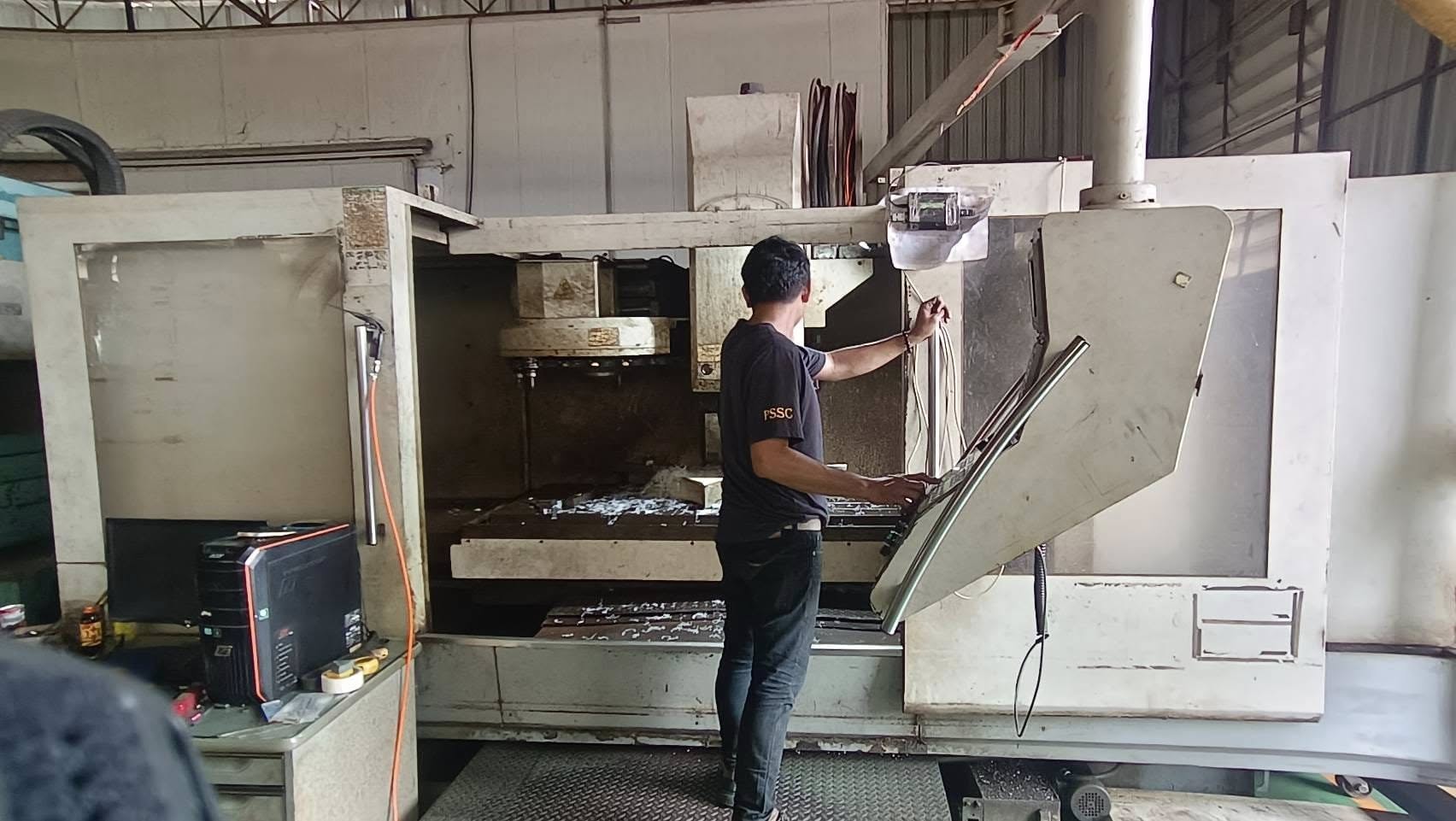 เครื่อง HARDFORT อาการ Servo drive ALARM 52