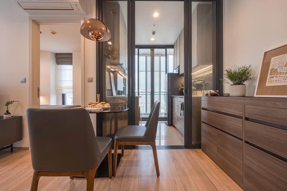 ชื่อโครงการ THE LINE Phahon - Pradipat (เดอะ ไลน์ พหล - ประดิพัทธ์) ให้เช่า 2นอน 1น้ำ ขนาด 52 ตรม ชั้น 19 ราคา 35,000