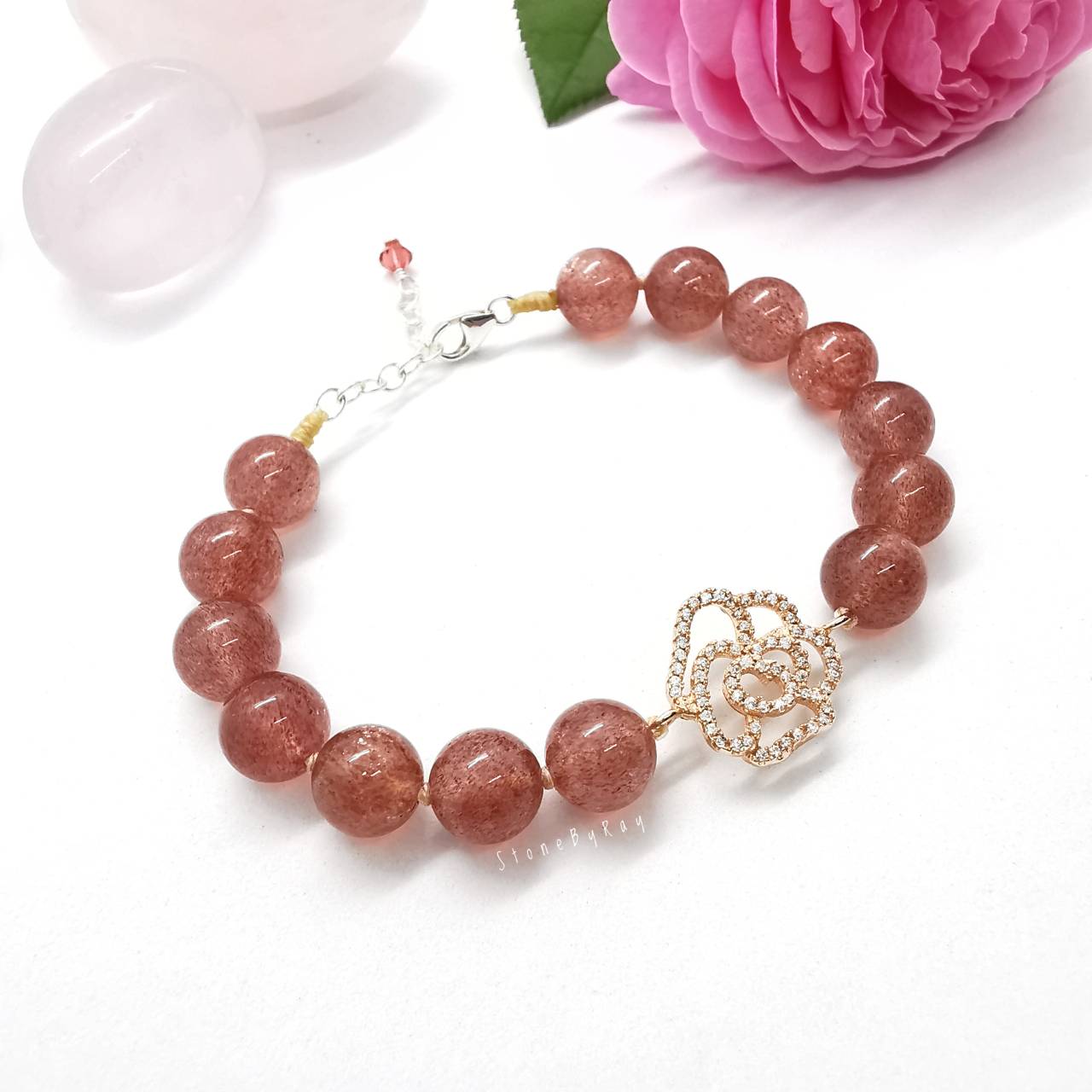 สร้อยข้อมือเงินหินสตอเบอรี่ควอตซ์จี้กุหลาบ Strawberry Quartz