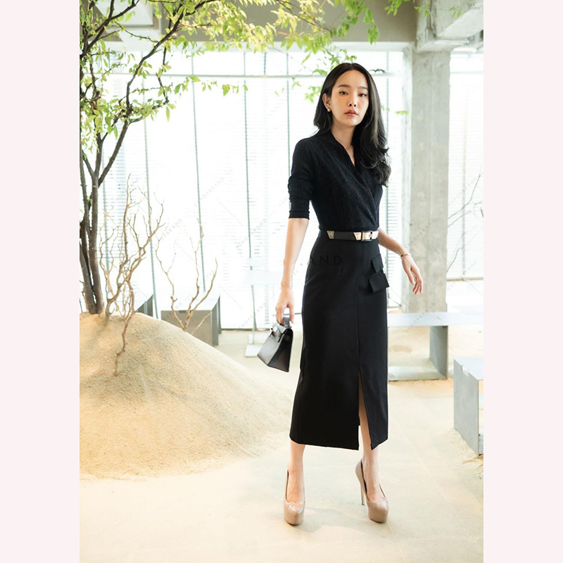 kudapy แม็กซี่เดรสสั้นสีแดง/สีทอง/สีดำ ช่วงบนใช้ผ้าวิ้งเย็บซับติด ไม่คันแน่นอนค่ะ