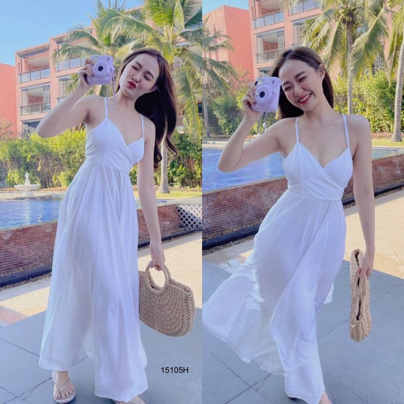 kudapy เดรสยาวสีฟ้า/สีขาว สายเดี่ยวผูกโบว์หลัง ผ้าไหมอิตาลี่ สีพื้น กระโปรงทรงบานฟรีไซต์สุดๆ