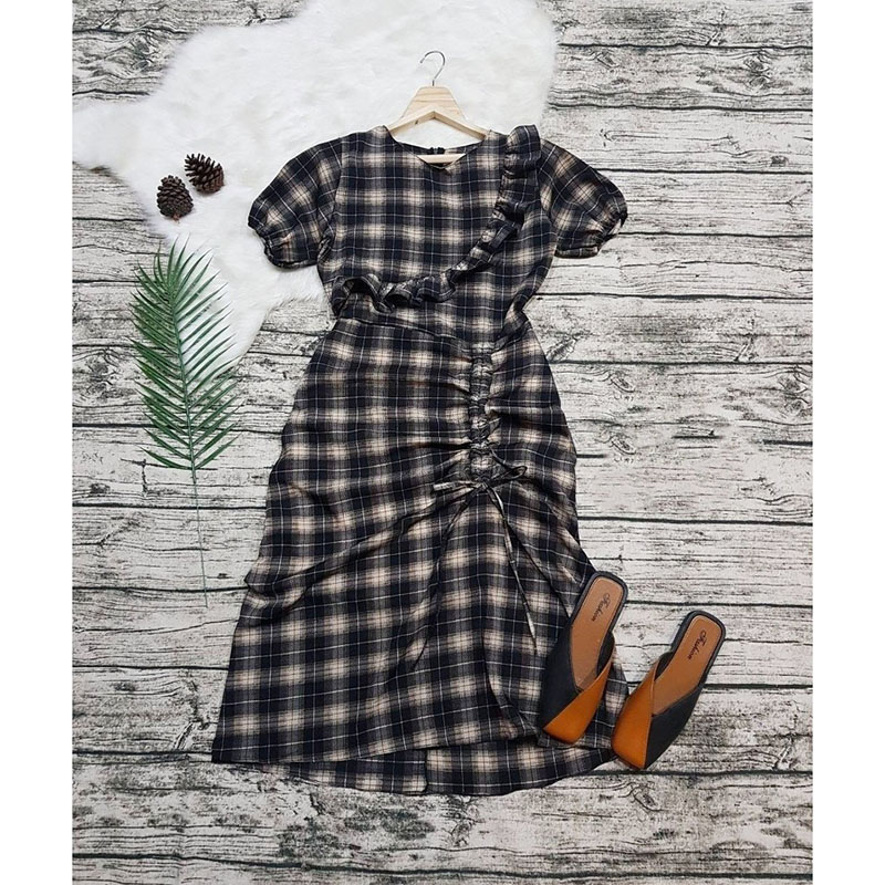 kudapyเดรสยาวสีดำ/แดงลายสก็อต แขนบาบี้ปลายแขนจั้มยาง งานผ้าไหมอิตาลี่นิ่มระบายอากาศได้ดี