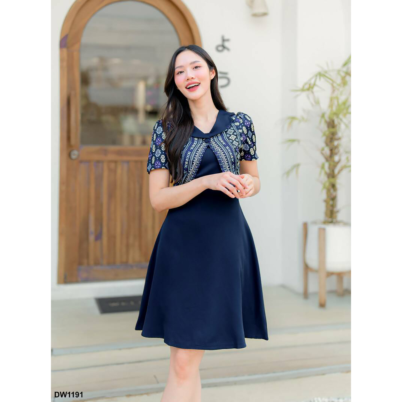 kudapy เดรสสั้นสีฟ้า/สีชมพู/สีกรม คอปกเสื้อคลุมกระโปรงบาน ผ้าลายไทยสวยดูดี