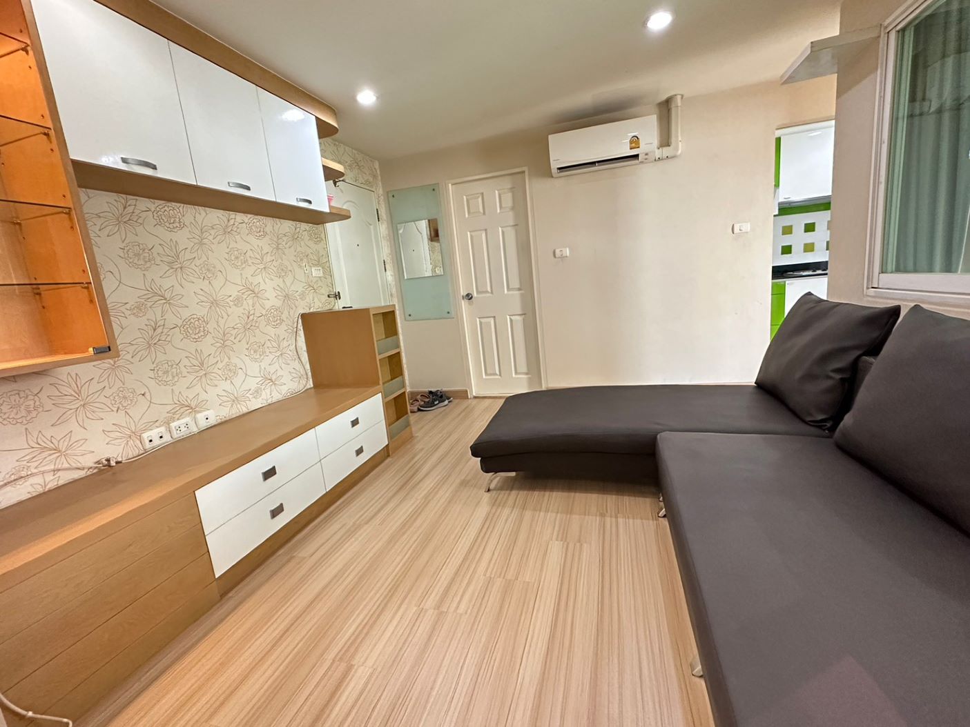 ขายห้องใกล้มหาลัยเกษตรแบบ1ห้องนอน1ห้องอเนกประสงค์สามารถทำเป็น2ห้องนอนได้สอบถามแอด Line ID : Smile-easy ที่ เปรมสิริ บูทิค พาร์ค