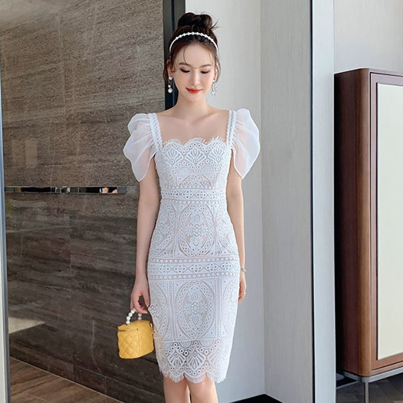 kudapy เดรสสั้นสีขาว ออกงาน ชุดไปงานแต่ง เดรสลูกไม้ ทรงเข้ารูป แนวเรียบหรู สวย ดูดี
