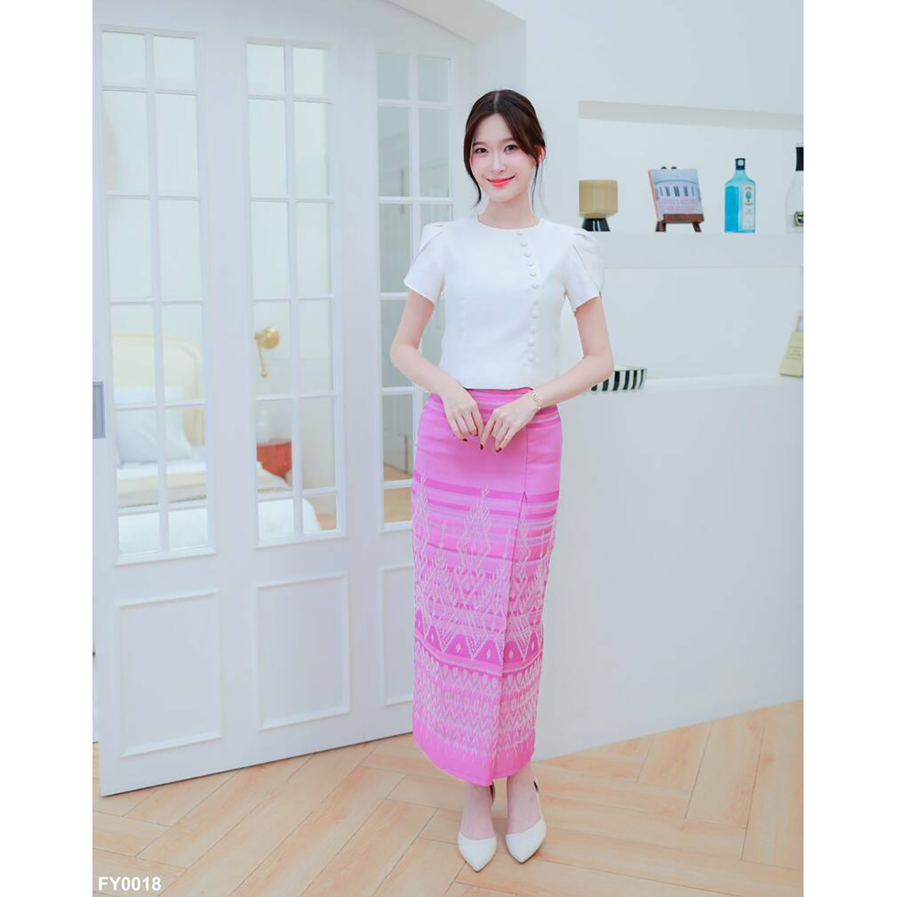 kudapy ชุดเซ็ทเสื้อผ้าไหมแต่งจีบตรวหัวไหล่ดูดี ผ้าถุงลายไทยสวยดูดีน่ารัก