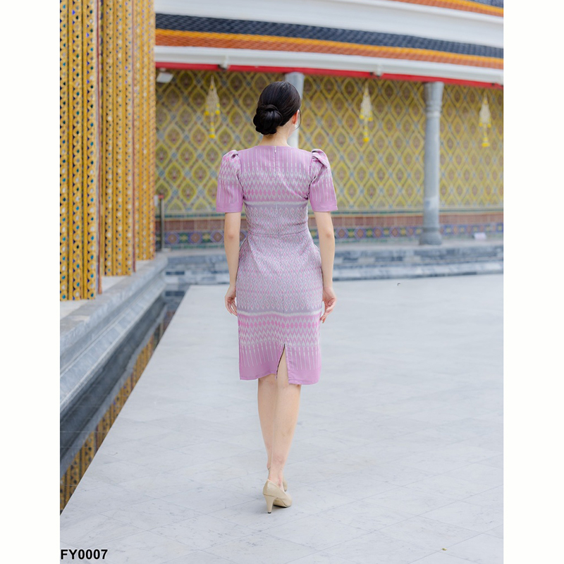 kudapy เดรสสั้นสีกรม/สีชมพู/สีเหลือง ผ้าทอไทยประยุกต์ งดงามแบบฉบับหญิงไทยสมัยใหม่ ดูน่ามอง คอวี ทรงสวย เรียบร้อย สีละมุน