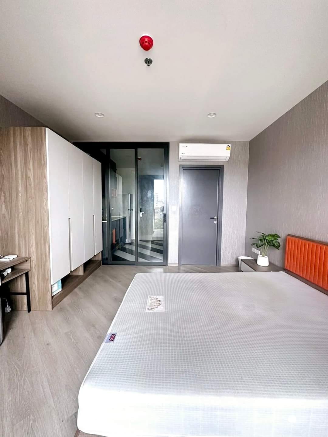 ปล่อยเช่าคอนโด The Base Saphanmai (เดอะ เบส สะพานใหม่) - Studio 1ห้องครัว 1ห้องน้ำ 1ห้องนั่งเล่น - ใกล้ BTS สายหยุด / ม.เกษตร ศรีปทุม - ขนาดห้อง 30 ตรม. ชั้น 7 มีเครื่องซักผ้า