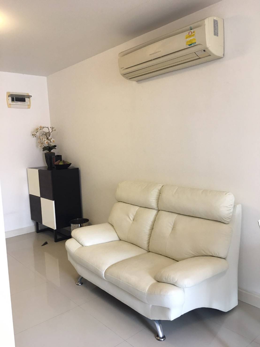 ให้เช่า เดอะ โคลเวอร์ ทองหล่อ เฟอร์ครบ ขนาด35ตรม.ชั้น9ตึกB