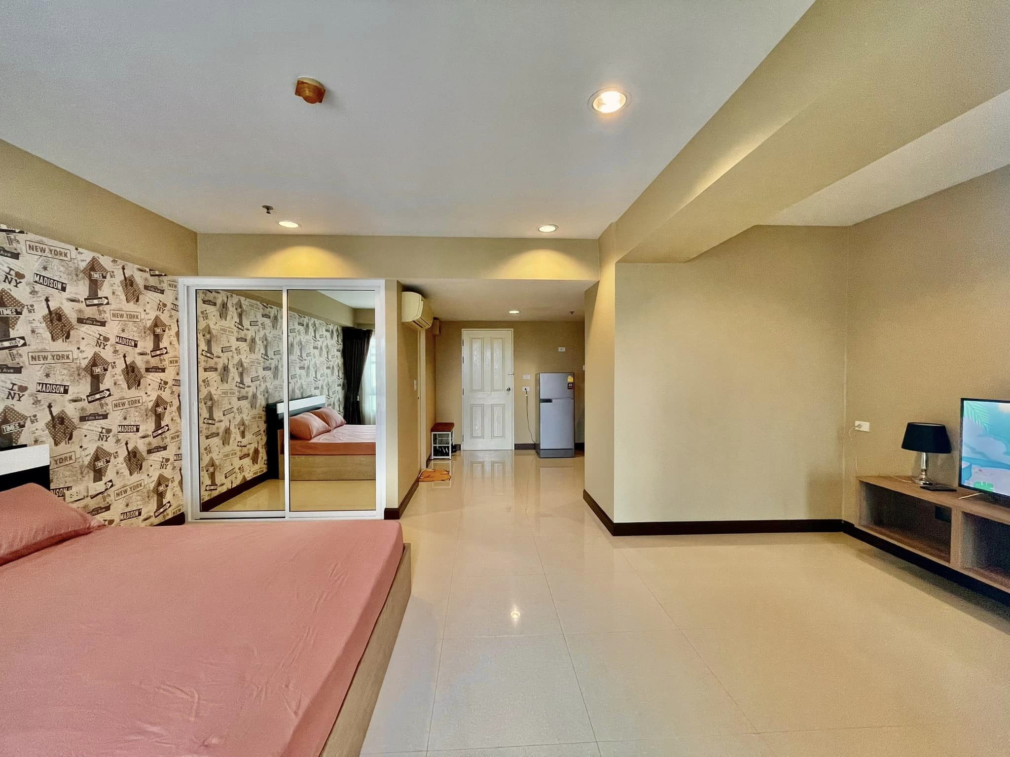 ปล่อยเช่าคอนโด Aliss Tiwanon (เอลิส ติวานนท์) - ใกล้กระทรวงสาธารณสุข เฟอร์เครื่องใช้ไฟฟ้าครบครั้น - การเดินทาง: MRT กระทรวงสาธารณะสุข