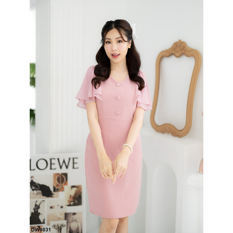 kudapy เดรสสั้นสีม่วง/สีชมพู/สีกรม สทรงเข้ารูป แต่งผ้าชีฟองช่วงแขน คอวี สีสุภาพซิปซ่อนด้านหลัง