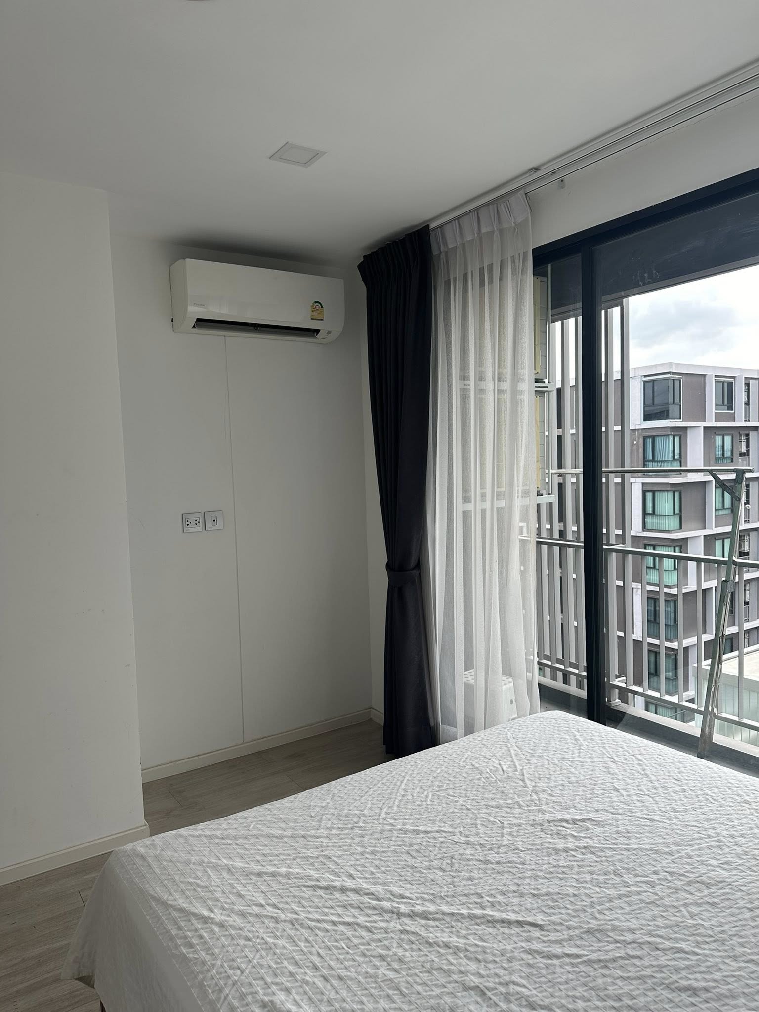 ให้เช่าคอนโด Atmoz Ladprao 71 (แอทโมซ ลาดพร้าว 71) Low Rise โซนพื้นที่ เซ็นทรัล อีสต์วิลล์ ห้องแบบ 1ห้องนอน 1ห้องอเนกประสงค์ 1ห้องน้ำ