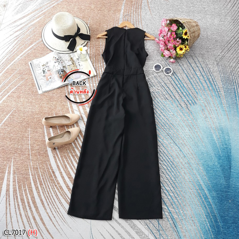 kudapy จั๊มสูทขายาวสีดำ ทรงไขว้ป้ายอก ทรงแขนกุด เนื้อผ้าอิตาลี ตัดต่อผ้าสลับสีพื้นดำกับผ้าลายหิน