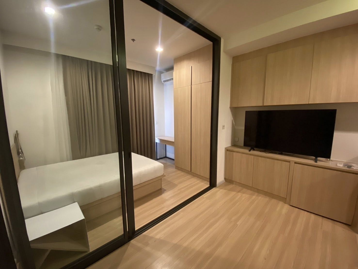 ให้เช่าห้องเลี้ยงสัตว์ได้แบบ 1ห้องนอน 1ห้องน้ำ โซนพื้นที่ BTSหมอชิต MRT จตุจักร คอนโด M Jatujak (เอ็ม จตุจักร) High Rise ขนาดห้อง 28 ตรม. ชั้น 34 ตึก B