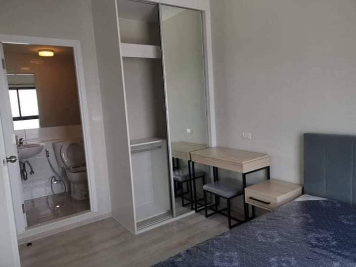 ชั้นสูง พลัม คอนโด เซ็นทรัล สเตชั่น เฟส2 ให้เช่าเฟอร์เครื่องใช้ไฟฟ้าครบ สอบถามแอด Line ID : Smile-easy