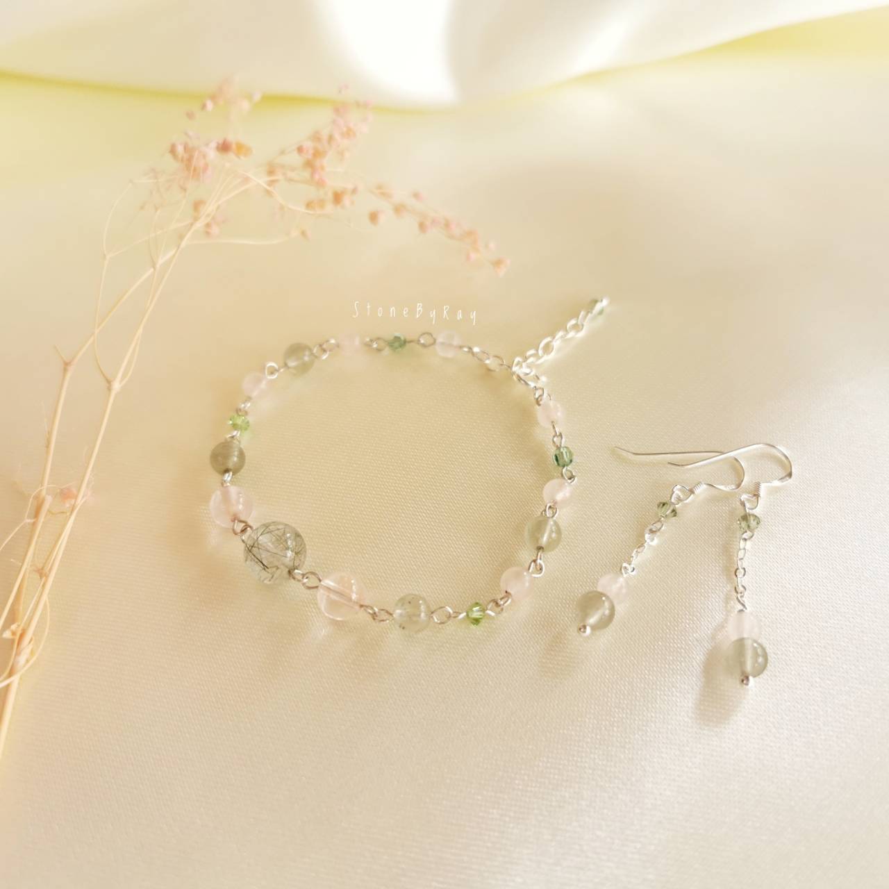 ชุดต่างหูและสร้อยข้อมือเงินหินไหมเขียว+โรสควอตซ์ Green Rutile Quartz+Rose Quartz