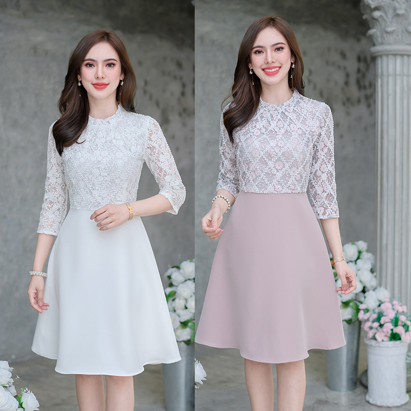 kudapy เดรสสั้นสีขาว/สีโทนชมพูกะปิอ่อน ลูกไม้เกรดพรีเมียมตัดต่อกระโปรงพื้น สวยหรู ผ้าลูกไม้มีเทคเจอร์เป็นเส้น