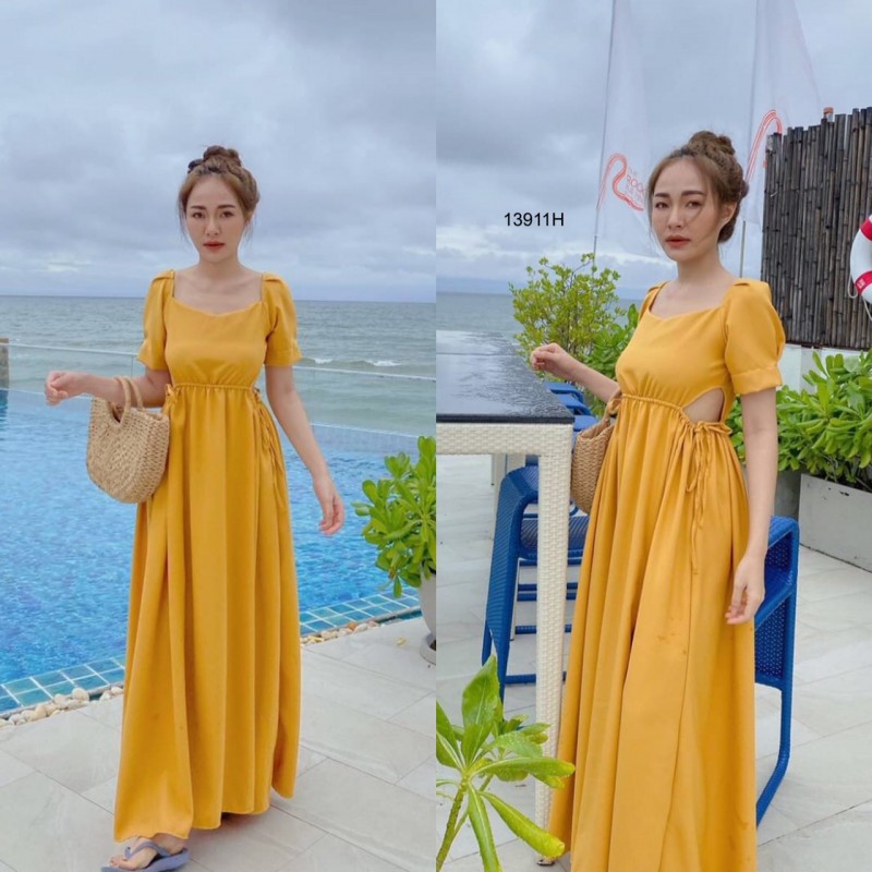 kudapy แม็กซี่เดรสยาวสีขาว,สีเขียว,สีเหลือง เจาะเอวด้านข้าง รูดปรับขนาดเอวเองได้ แขนจีบตุ๊กตา ซิปหลัง ผ้าซาร่าสีพื้น