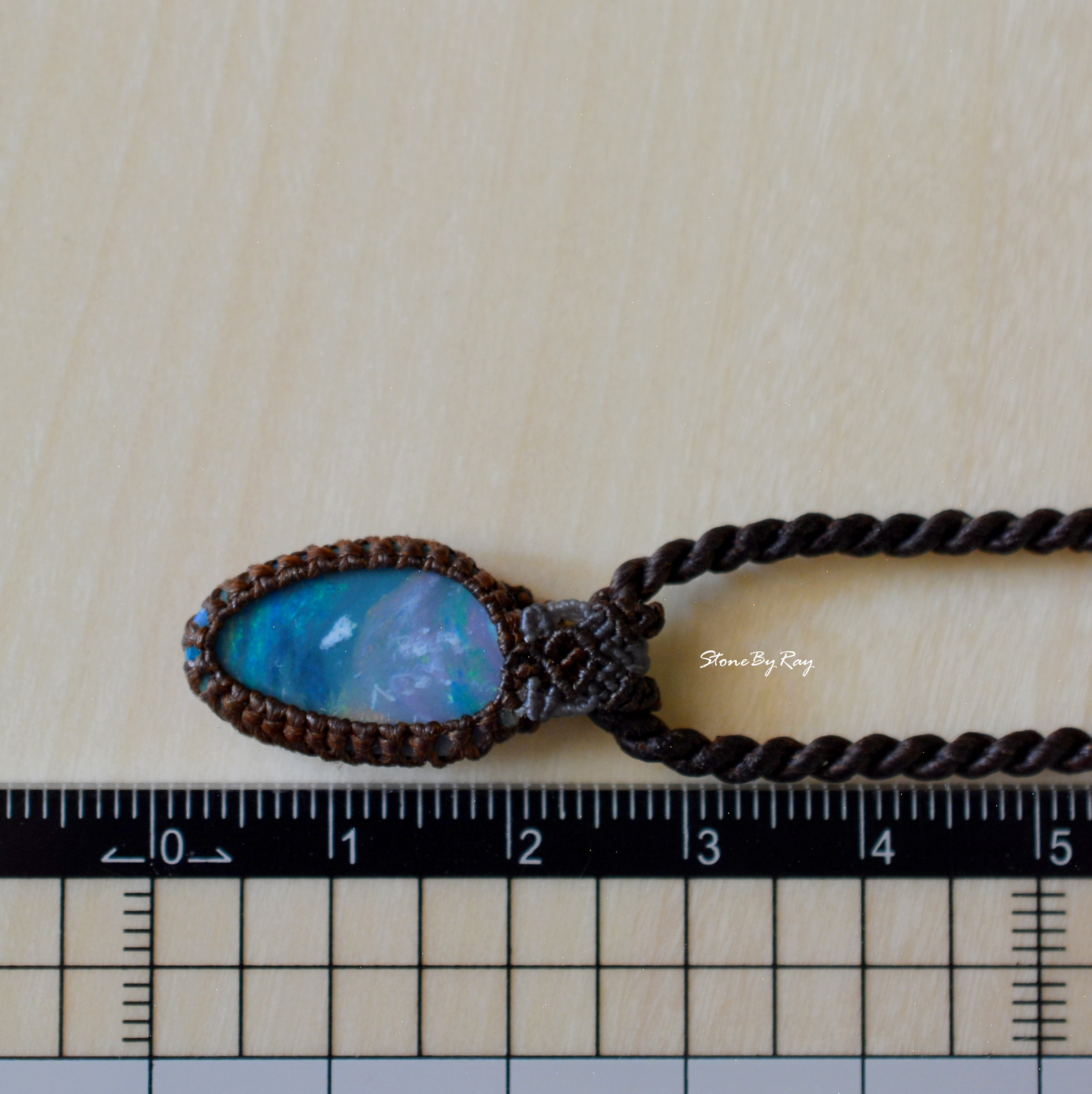 สร้อยคอเชือกถักจี้พลอยโอปอล (Opal)