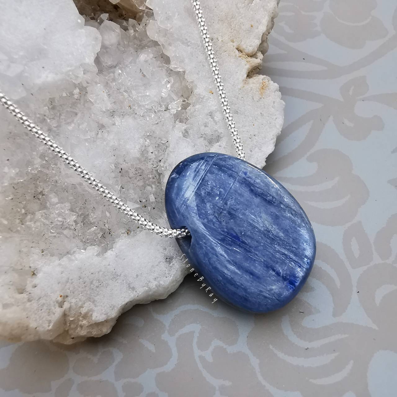 สร้อยคอเงินจี้หินไคยาไนท์ (Kyanite)