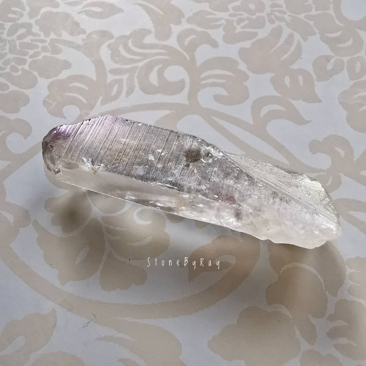 หินออร่าควอตซ์ (Aura Quartz)