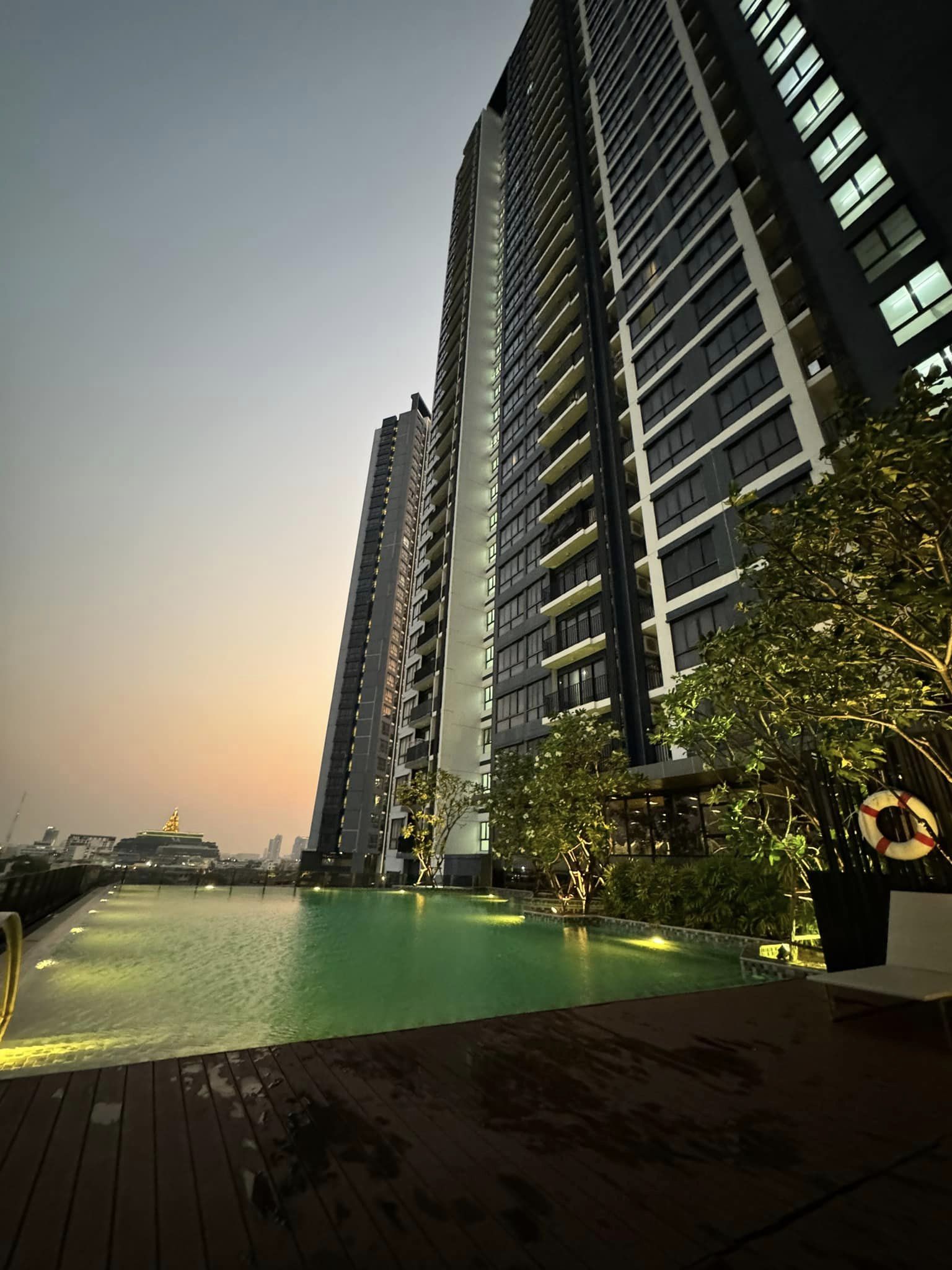 ปล่อยเช่าคอนโด เดอะ ทรี อินเตอร์เชนจ์ (The Tree Interchange) - Studio 1ห้องครัว 1ห้องน้ำ - ใกล้ MRTเตาปูน/เกทเวย์ แอท บางซื่อ