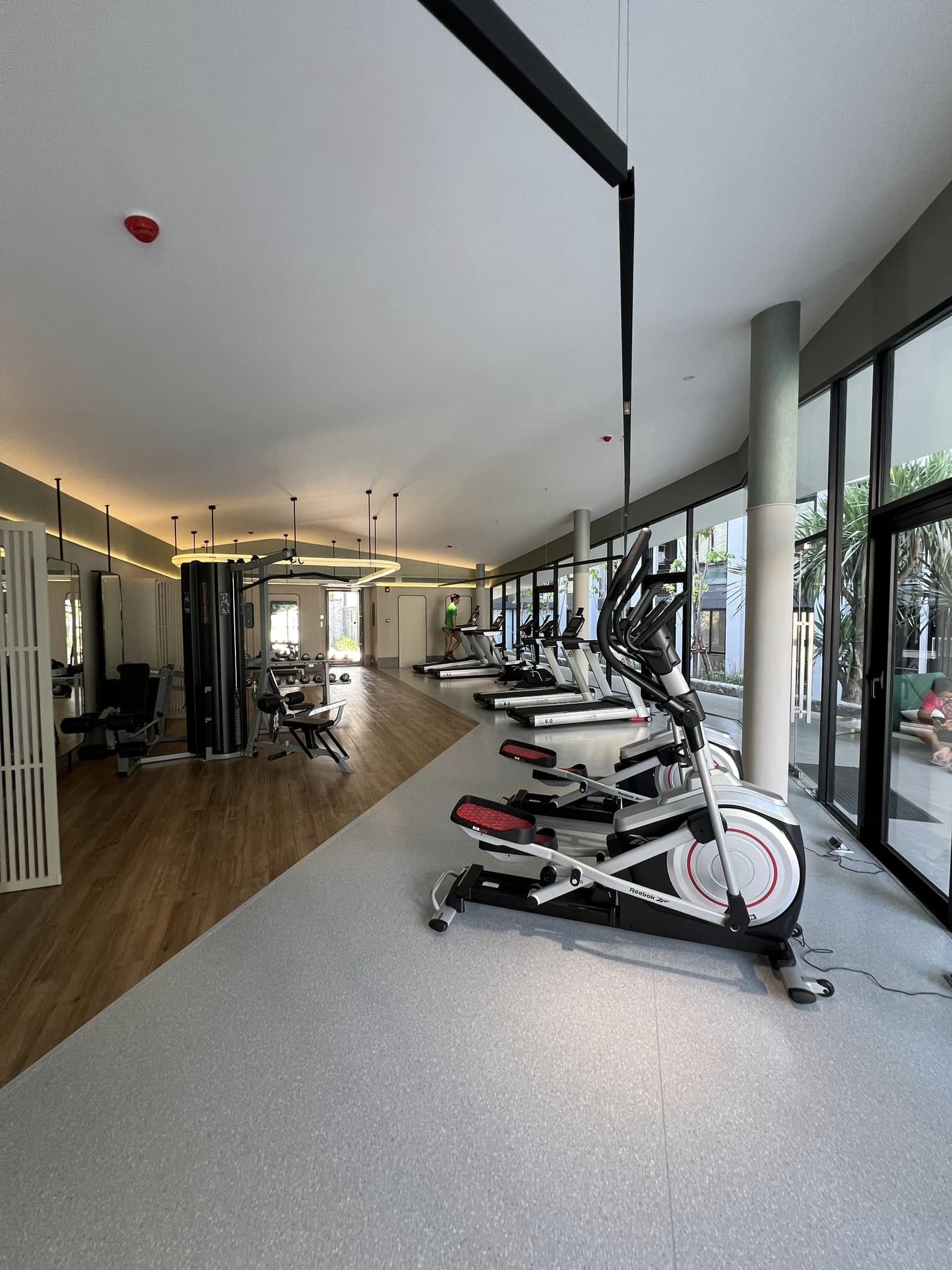 ปล่อยเช่าคอนโด Nue Cross Khu Khot Station (นิว ครอส คูคต สเตชัน) - ห้องใหม่เฟอร์เครื่องใช้ไฟฟ้าครบครั้น - ใกล้ ติดรถไฟฟ้า BTS คูคต