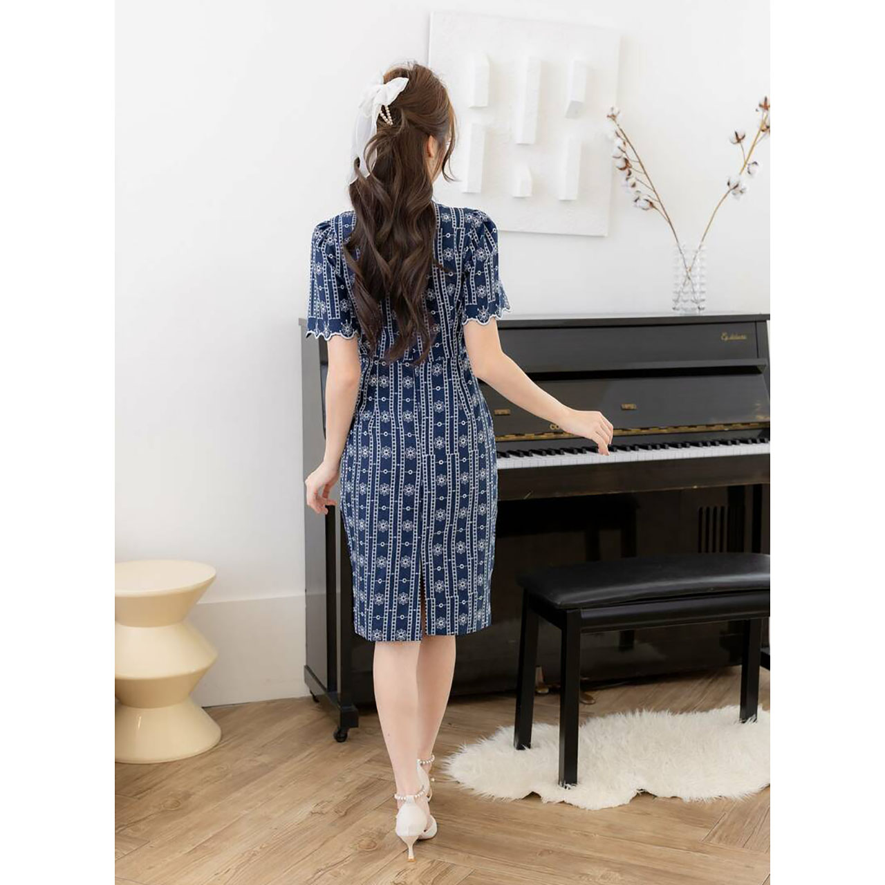 kudapy เดรสสั้นสีกรม สีชมพู ผ้าฉลุคอจีนผูกโบว์ ใส่เที่ยวออกงานสวยดูดี