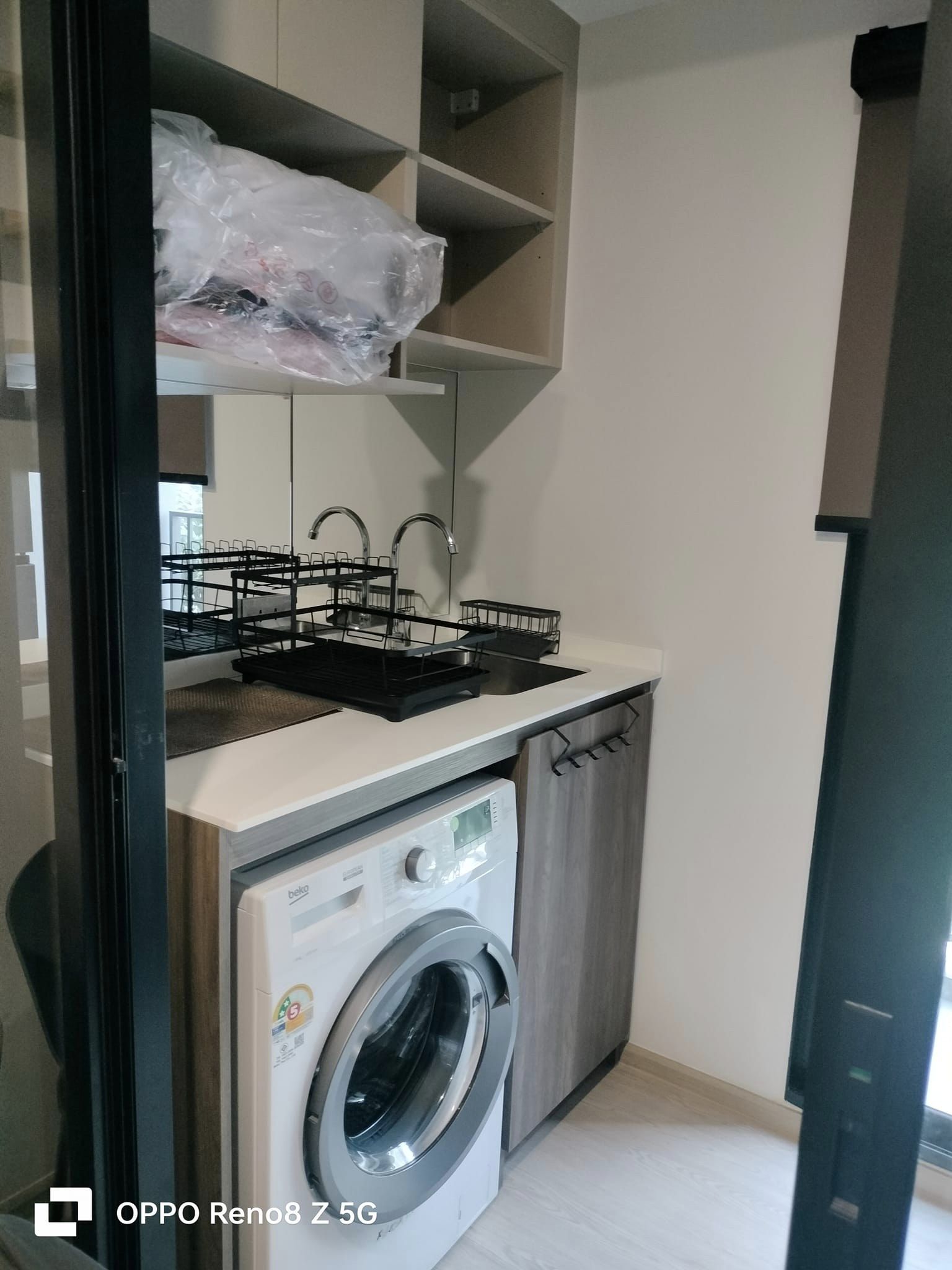 สนใจชมห้องติดต่อได้เลย Line ID: Smile-easy ปล่อยเช่าคอนโด Nue Cross Khu Khot Station (นิว ครอส คูคต สเตชัน) - 1ห้องนอน 1ห้องน้ำ 1ห้องนั่งเล่น - ใกล้ BTS คูคต - ขนาดห้อง 27.75 ตรม.