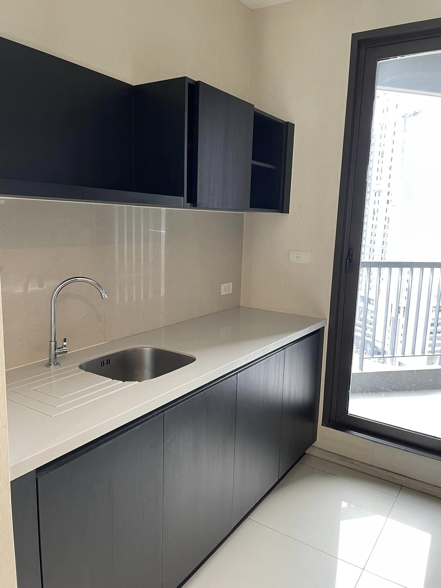 ปล่อยเช่าคอนโด Rhythm Sukhumvit 44/1 (ริทึ่ม สุขุมวิท 44/1) - 2ห้องนอน 2ห้องน้ำ(มีอ่างอาบน้ำ) 1ห้องนั่งเล่น - ใกล้ BTS พระโขนง - ขนาดห้อง 68.5 ตรม. ชั้น 17