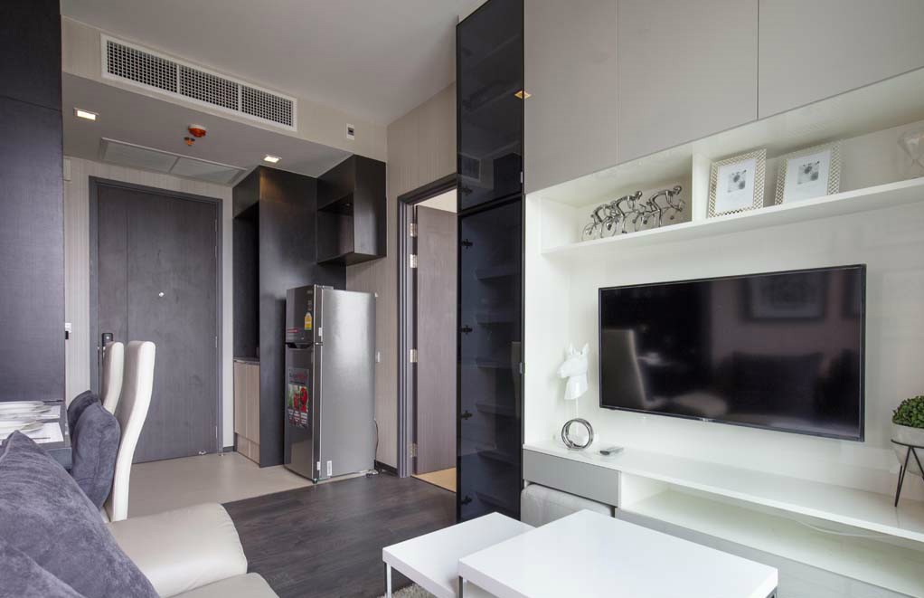 Edge Sukhumvit 23 (เอดจ์ สุขุมวิท 23) Condo For rent