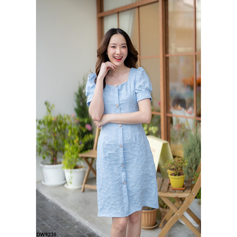 kudapy เดรสสั้นสีเหลือง/สีฟ้า/สีชมพู/สีขาว/สีดำ ลายดอกแขนตุ๊กตา ใส่สบายสวยดูดี