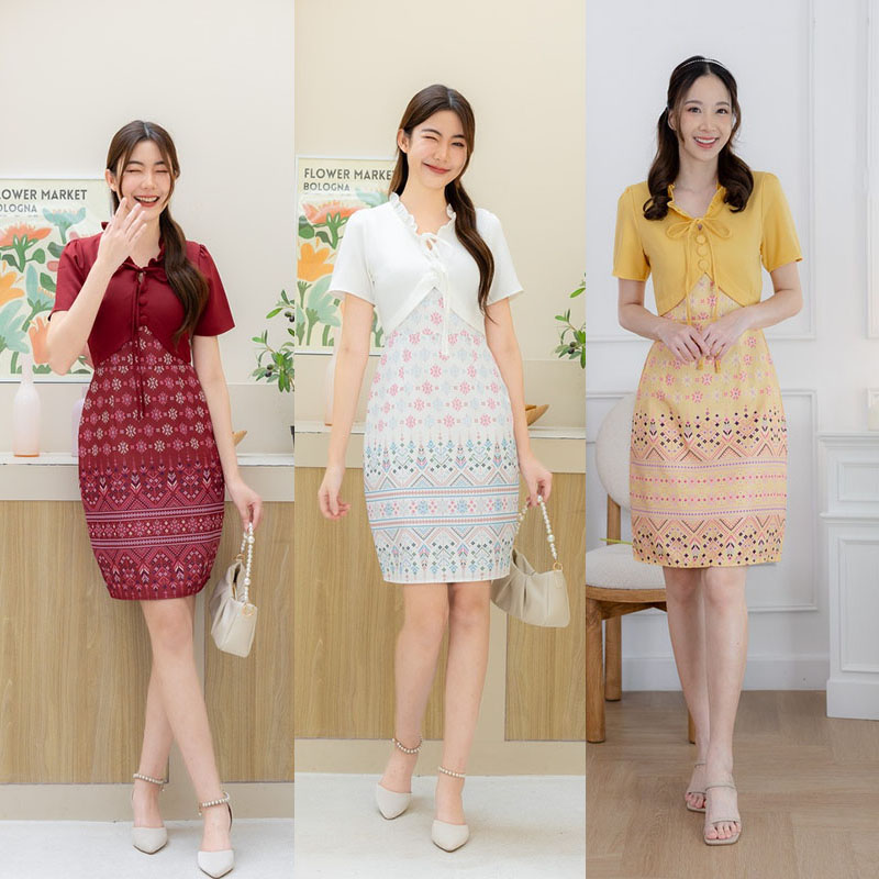 kudapy เดรสสั้นสีแดง/สีขาว/สีเหลือง กั๊กเข้ารูปกระโปรงลายไทย ผ้าใส่สบายสวยดูดี