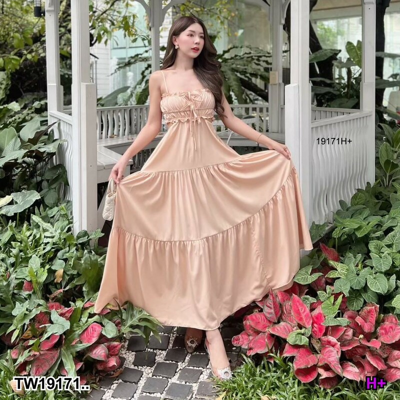 kudapy เดรสยาว สายเดี่ยว กระโปรงยาวบานละมุนละไม ตัวกระโปรงระบายต่อกันเป็นชั้นๆ