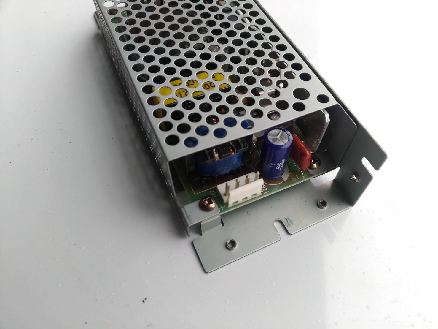SWITCHING POWER SUPPLY INPUT 100VAC OUTPUT 12VDC