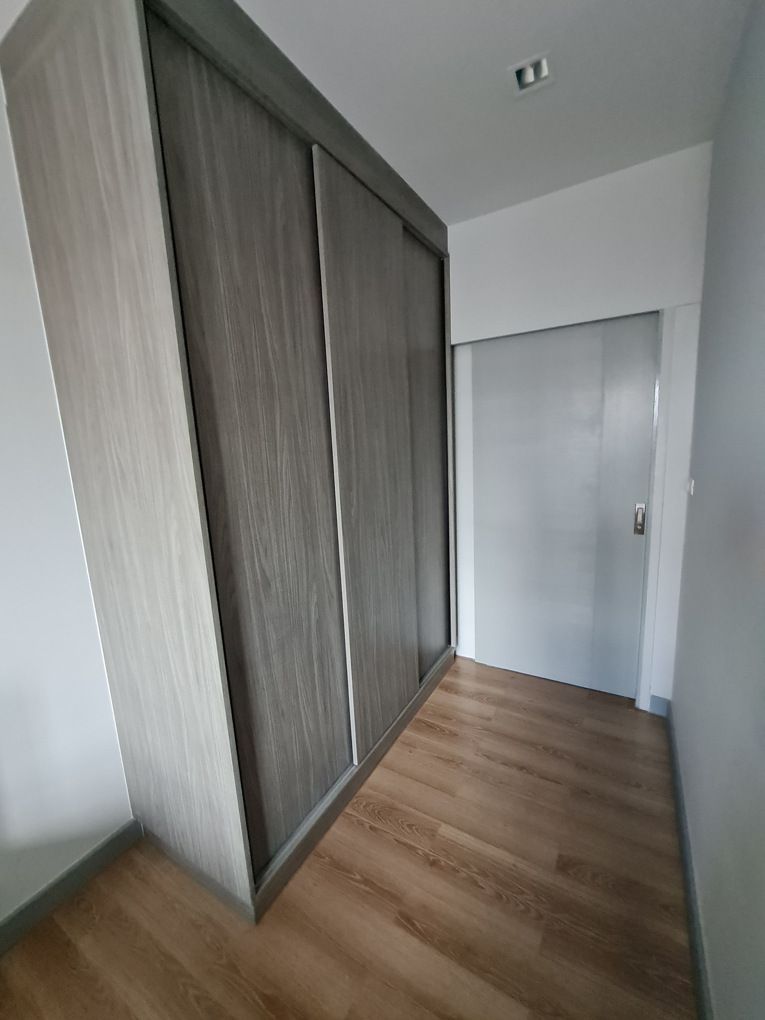 ปล่อยเช่าคอนโด แชปเตอร์วัน มิดทาวน์ ลาดพร้าว 24 (Chapter One Midtown Ladprao 24) - พร้อมอยู่ 1ห้องนอน 1ห้องน้ำ 1ห้องนั่งเล่น - ใกล้ MRT ลาดพร้าว - ขนาดห้อง 30 ตรม. ชั้น 4