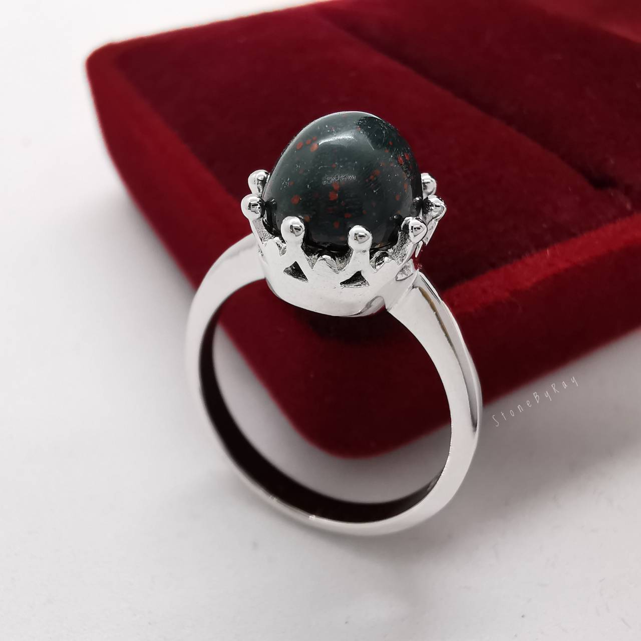แหวนเงินหินบลัดสโตน(หินเลือด) Bloodstone