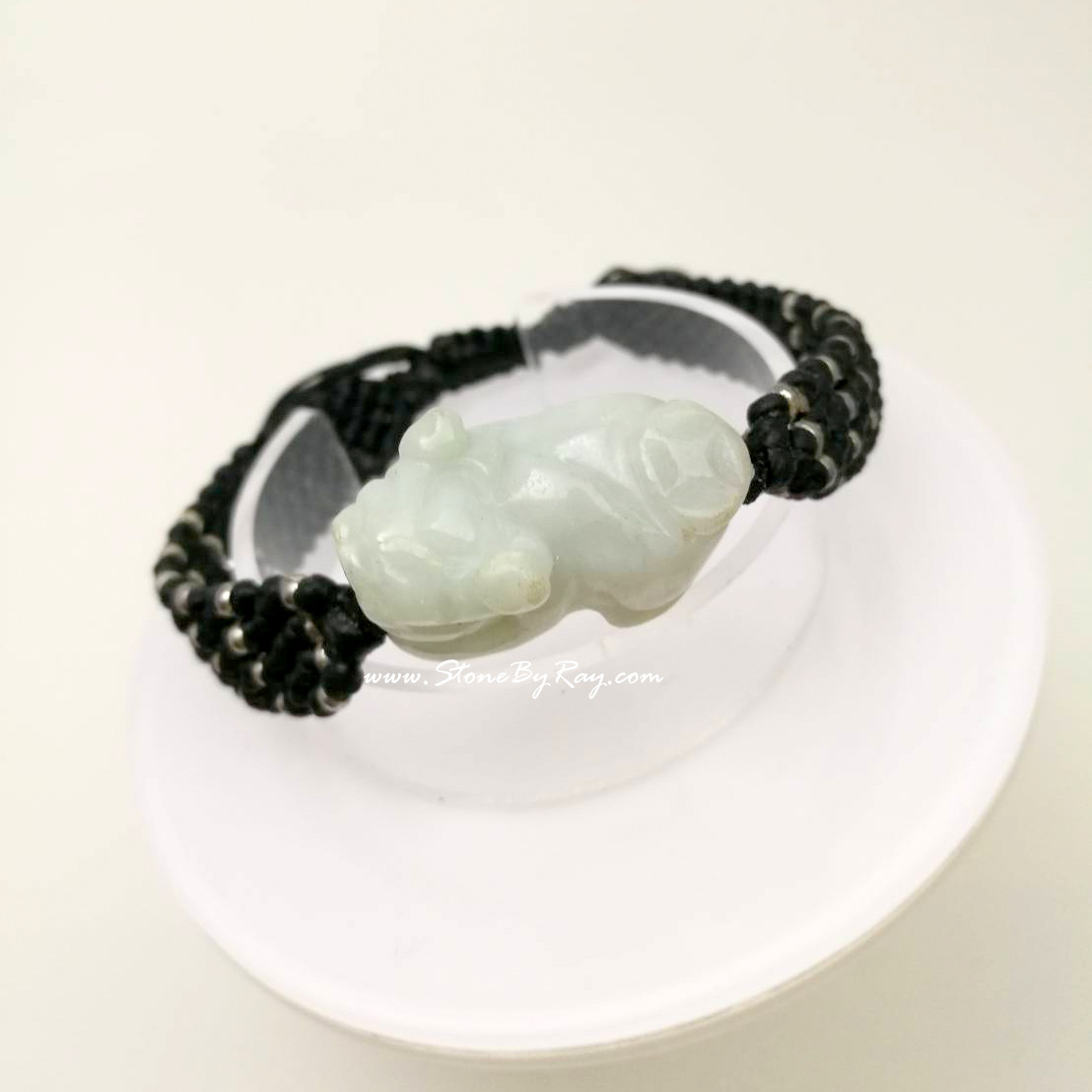 สร้อยข้อมือเชือกถักหินหยกแกะสลักปี่เซียะ