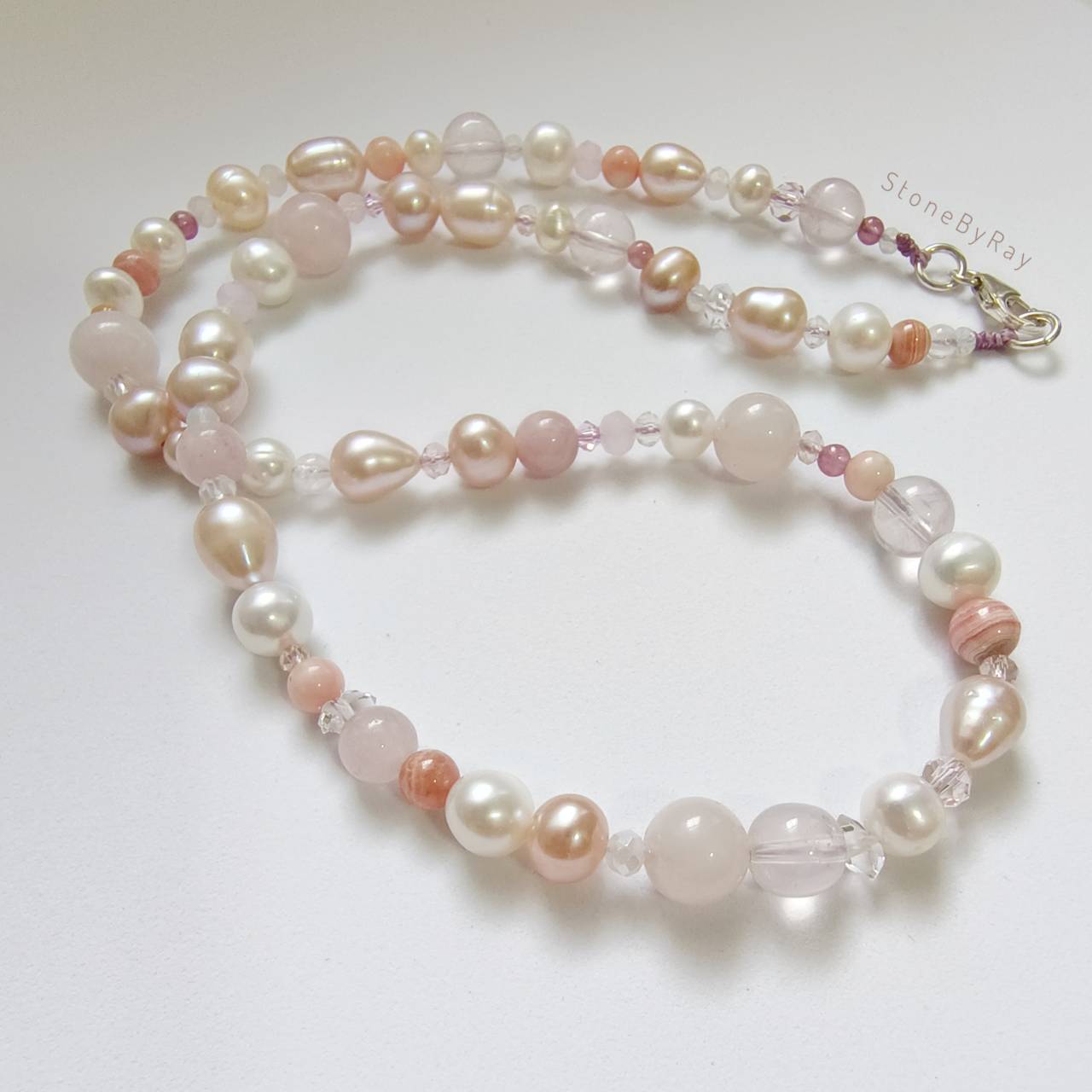 สร้อยคอหินรวมโทนสีชมพู(รวมหิน9ชนิด)