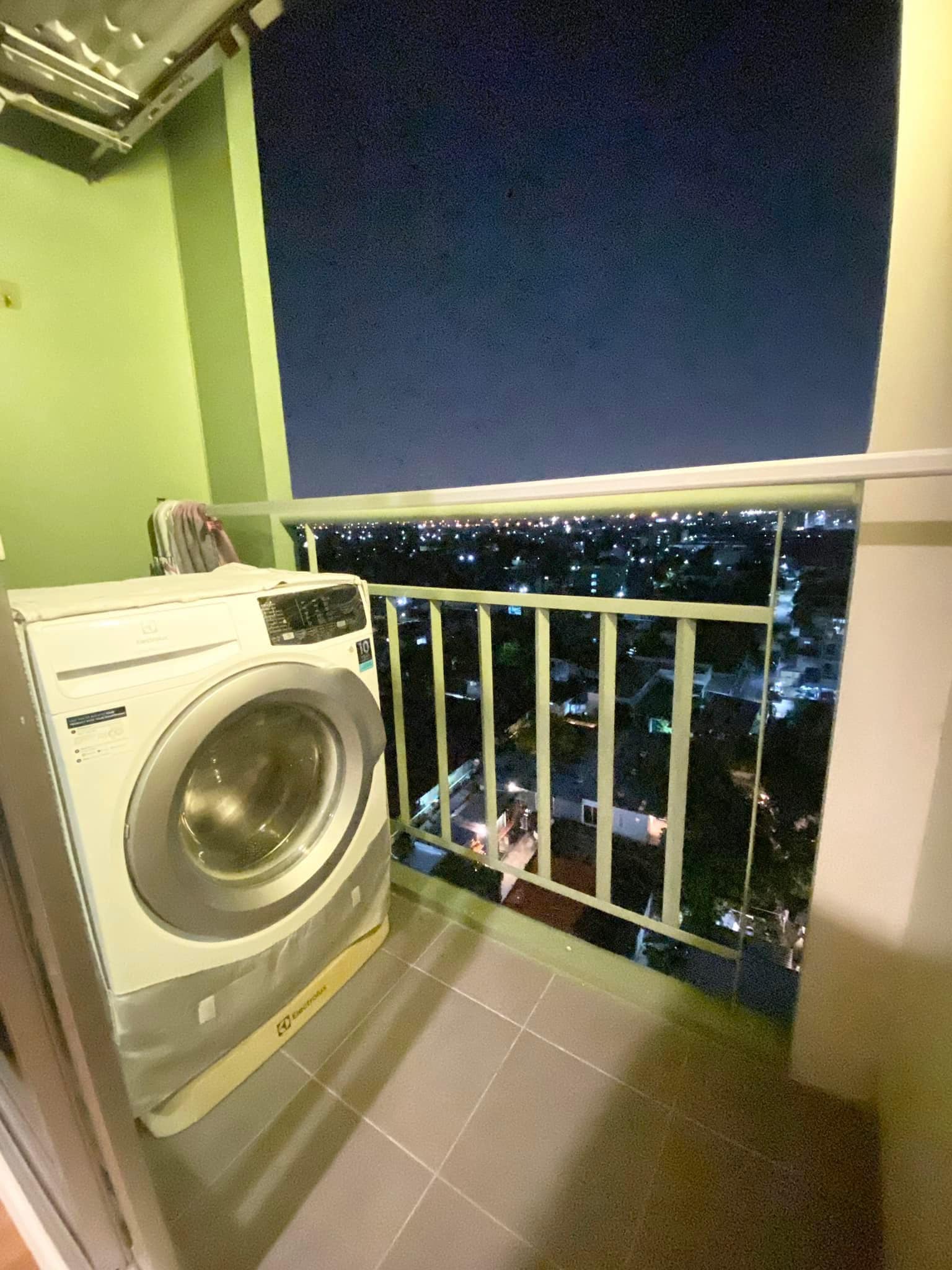 ให้เช่าห้องแบบ 1ห้องนอน 1ห้องน้ำ โซนพื้นที่ MRT หลักสอง คอนโด Lumpini Park Phetkasem 98 (ลุมพินี พาร์ค เพชรเกษม 98) ขนาดห้อง 26 ตรม. ชั้น 11 ตึก C