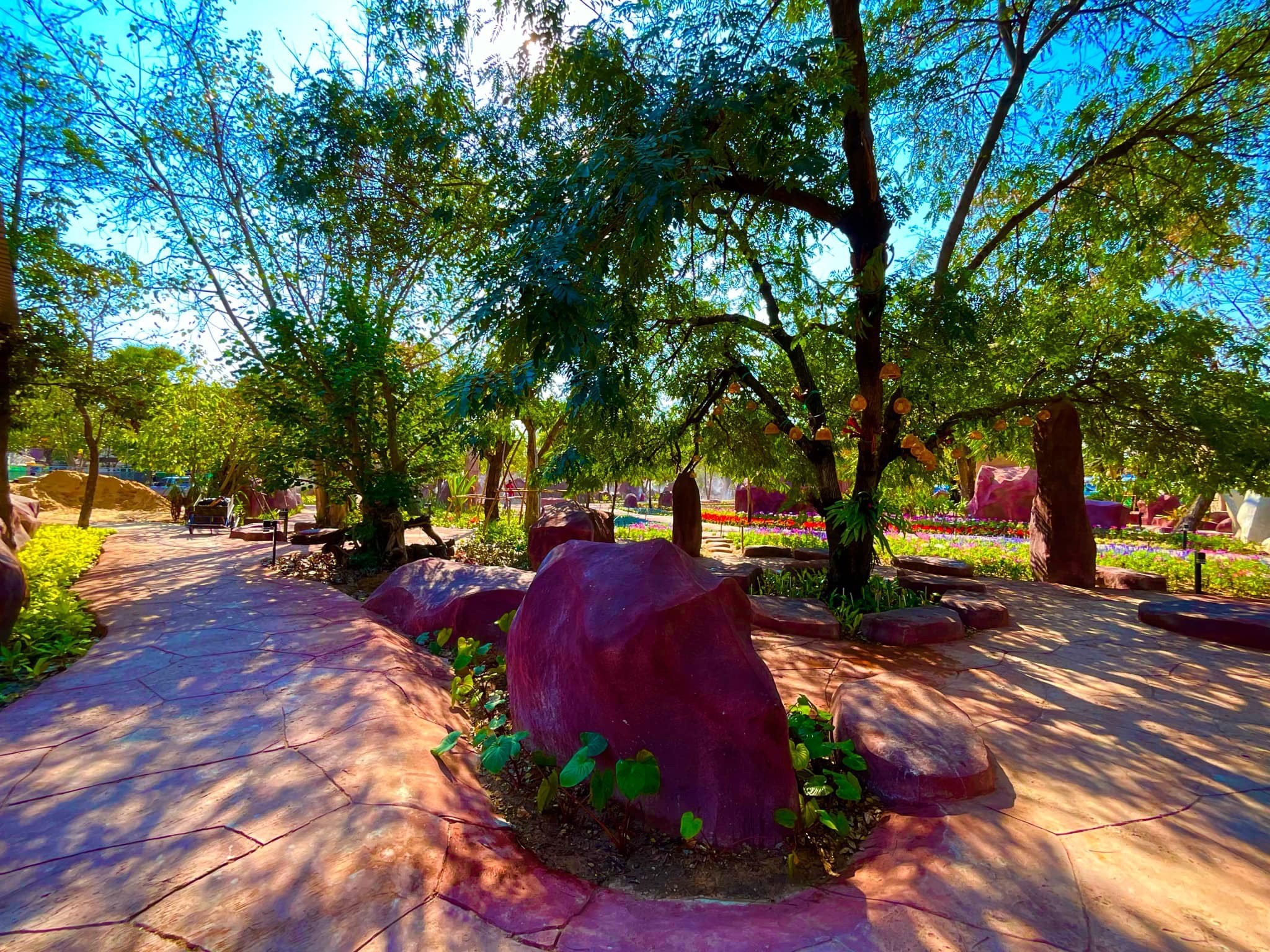 บรรยากาศการให้เยี่ยมชม #สวนพุทธศิลป์ #อุทยานพระนาดูนทะลุมิติ จ.มหาสารคาม สอบถาม โทร 061-6592998