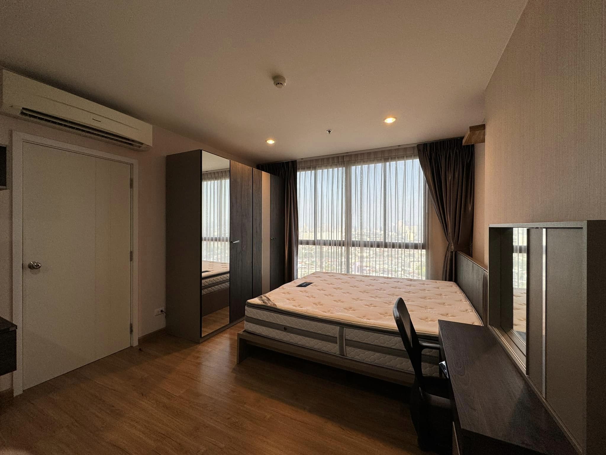 ปล่อยเช่าคอนโด เดอะ ทรี อินเตอร์เชนจ์ (The Tree Interchange) - Studio 1ห้องครัว 1ห้องน้ำ - ใกล้ MRTเตาปูน/เกทเวย์ แอท บางซื่อ