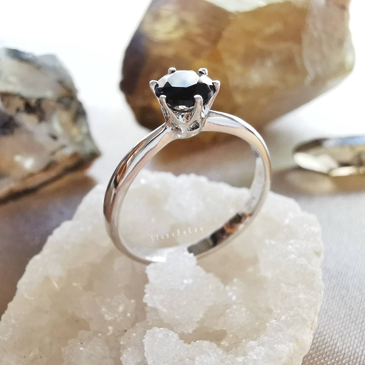 แหวนเงินหินสะเก็ดดาว Tektite