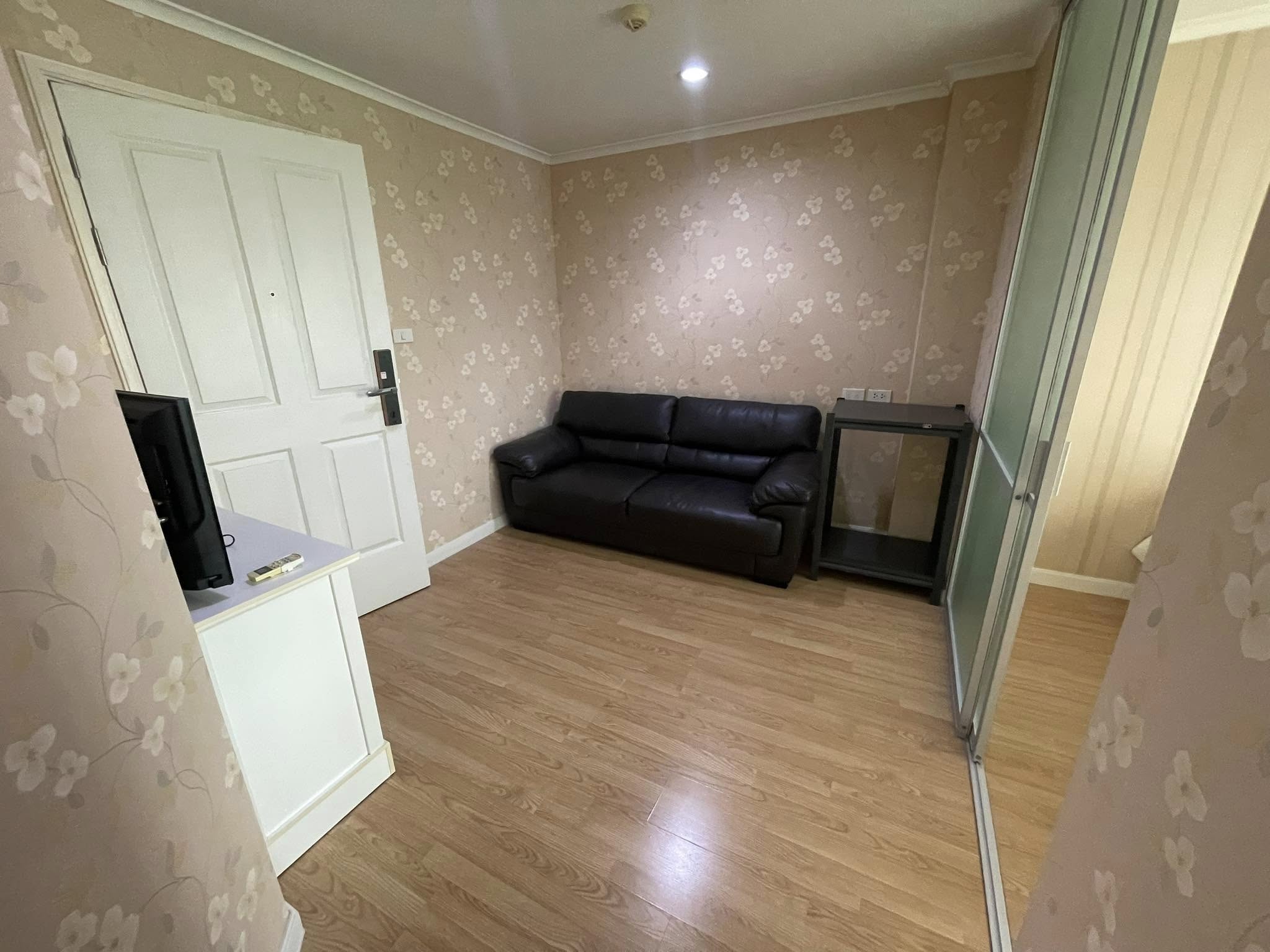 ให้เช่าห้องแบบ 1ห้องนอน 1ห้องน้ำ โซนพื้นที่ MRT บางยี่ขั่น คอนโด Lumpini Park Pinklao (ลุมพินี พาร์ค ปิ่นเกล้า) ขนาดห้อง 28 ตรม. ชั้น 6 ตึก B